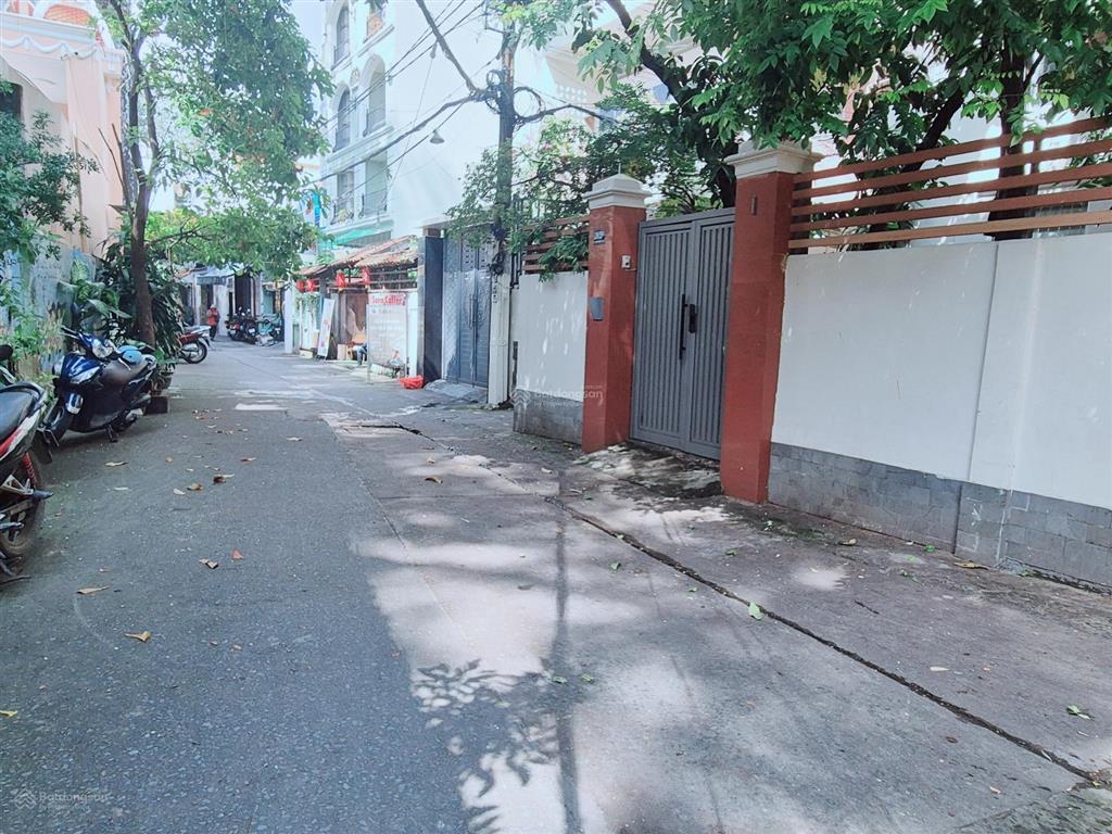 Nhà 10x20m trần bình trọng q5 đang kinh doanh nhà hàng giá 32 tỷ 0906 366 ***