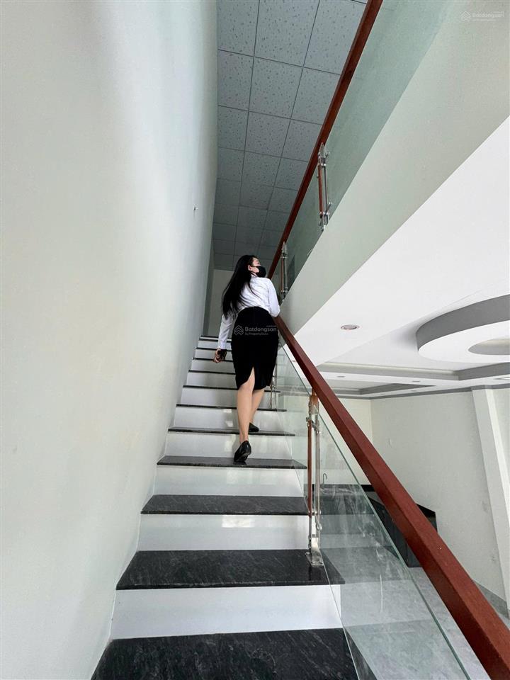 Bán nhà sau trường tiểu học an phước, kp3, đường phùng hưng, hiện đang cho thuê 10tr/th