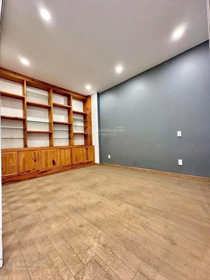 Bán nhà 3 tầng hẻm 1/ lê đức thọ 151m² (5.8m x 26m) giá tốt trong khu vực chỉ 85 triệu/m2