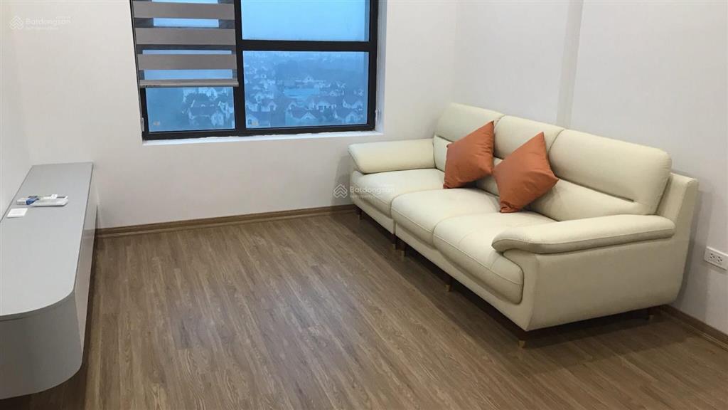 Bán chung cư valencia việt hưnglong biên62m 2n1wc tầng trungview vinhomesgiá bán 4.5 tỷ (tl)
