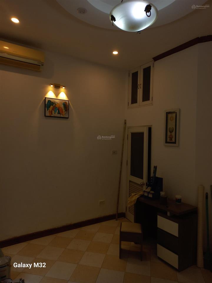 Bán nhà chính chủ, vị trí đẹp, cửa hàng hoặc để ở
