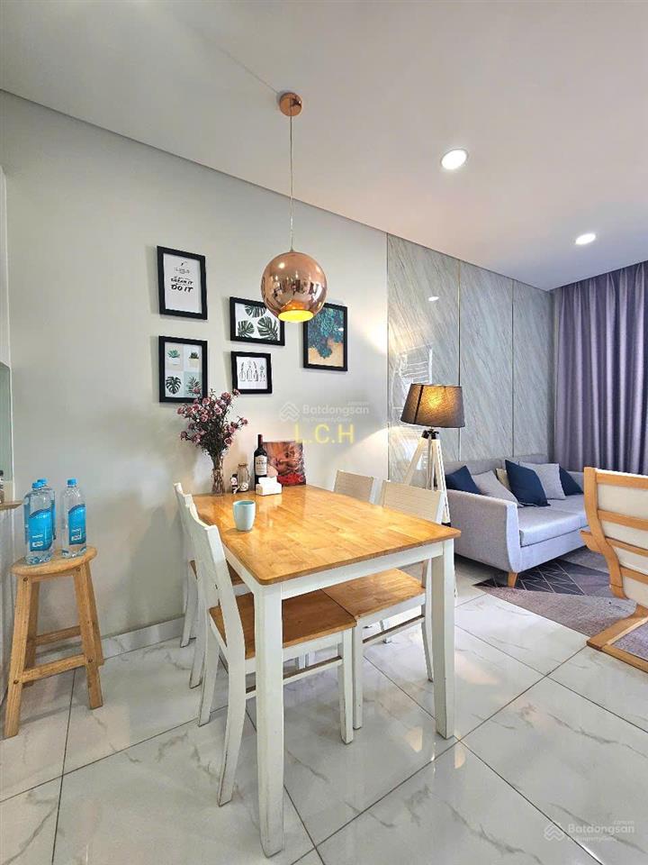 Bán căn hộ 3pn 2wc, giá 5,1 tỷ, view sông