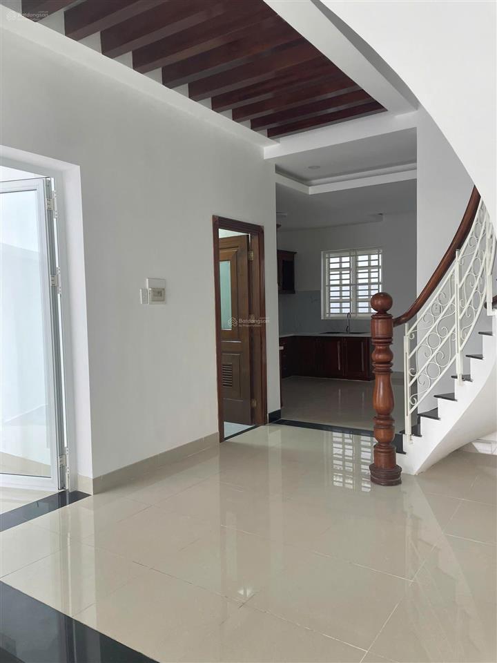 Bán nhà mt đường trần thị nơi phường 4 quận 8. dt 4x20m 2 lầu sân thượng sổ hồng giá 16,8tỷ