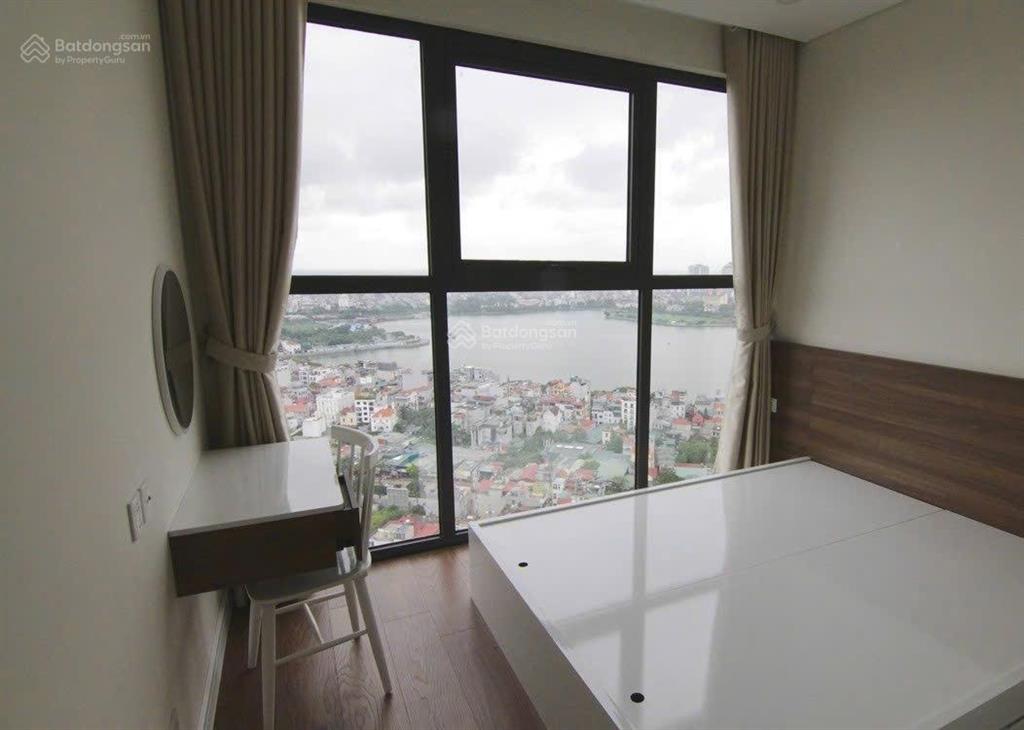 Chính chủ căn hộ cần bán gấp căn hộ 3pn view hồ tây tầng cao 13x triệu/m2 0988 799 ***