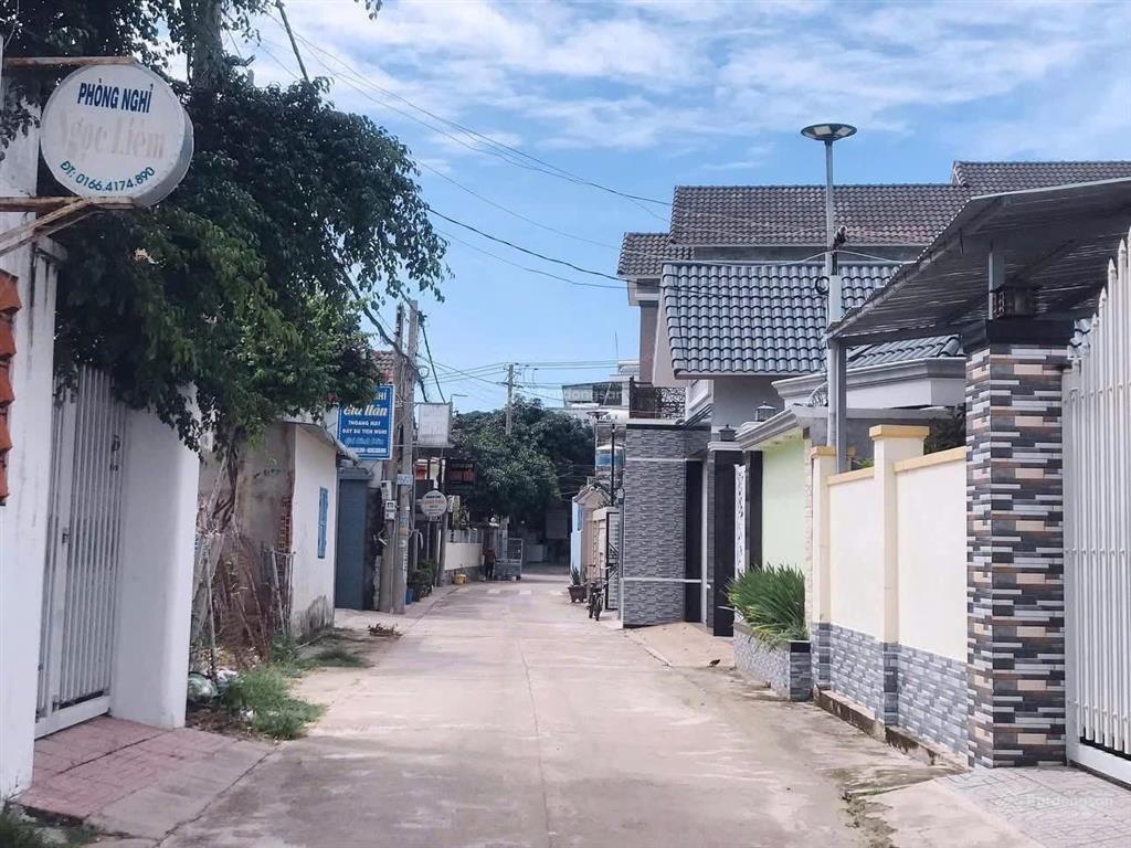 Hàng hiếm tt long hải cách biển 100m chốt cứng 4,9 tỷ thuế ai nấy chịu tặng nhà kiên cố