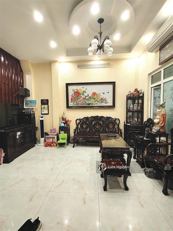 Bán nhà mặt phố trần hưng đạo, 50m2, 5 tầng, mặt tiền 5m, 50 tỷ, vỉa hè rộng, dòng tiền 60tr/tháng
