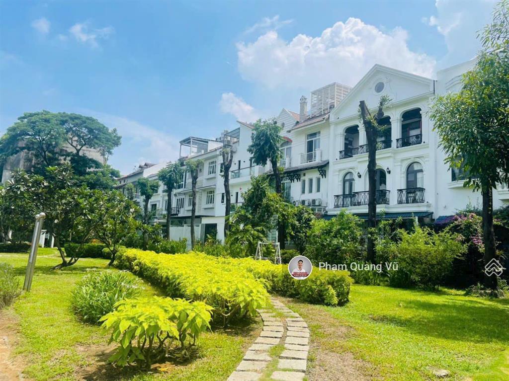 Chính chủ gửi bán căn biệt thự nam thiên khu cảnh đồi view công viên 8x18m giá tốt 45 tỷ