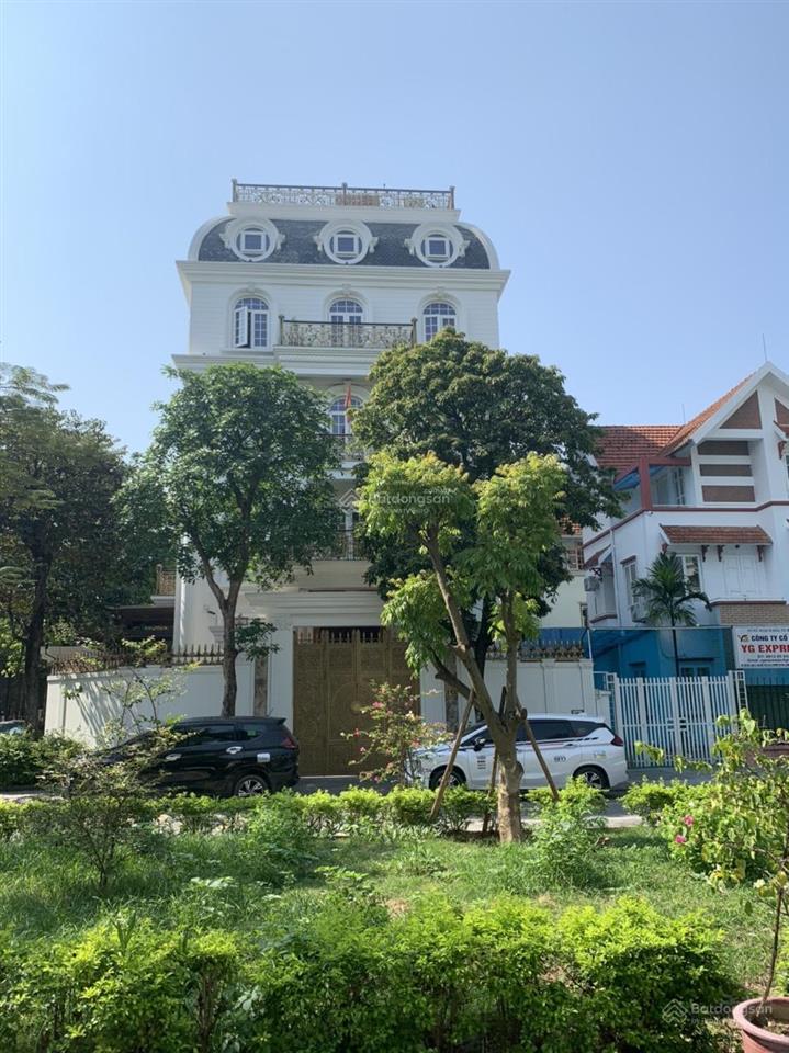 Chính chủ cần bán gấp bt the zei mỹ đình, 267m2,mt 15m giá hơn 93 tỷ, pháp lý đầy đủ tại lê đức thọ
