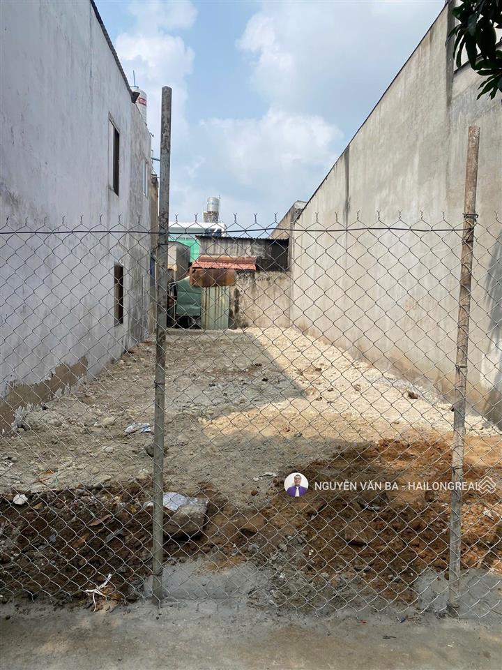 Bán đất 1368 lê văn lương 5*17,5m, giá 3,9 tỷ, hẻm xe hơi, kế phạm hữu lầu, sát bên kdc gia long
