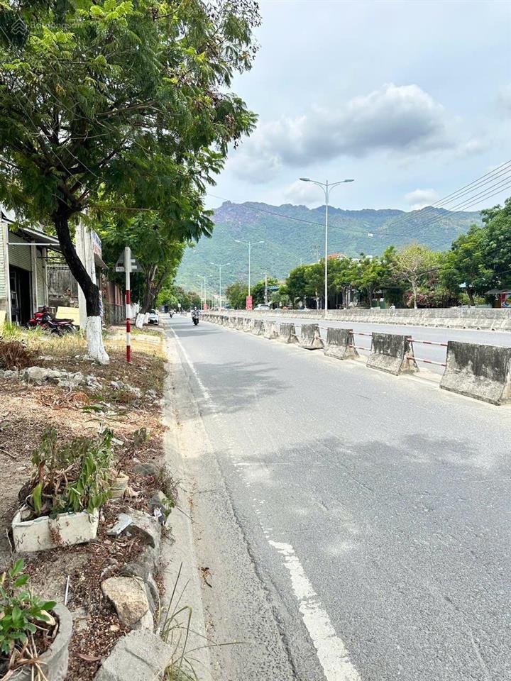 Giá tốt khu vực. đất nền giá rẻ mặt tiền đại lộ nguyễn tất thành, phước đồng, nam nha trang