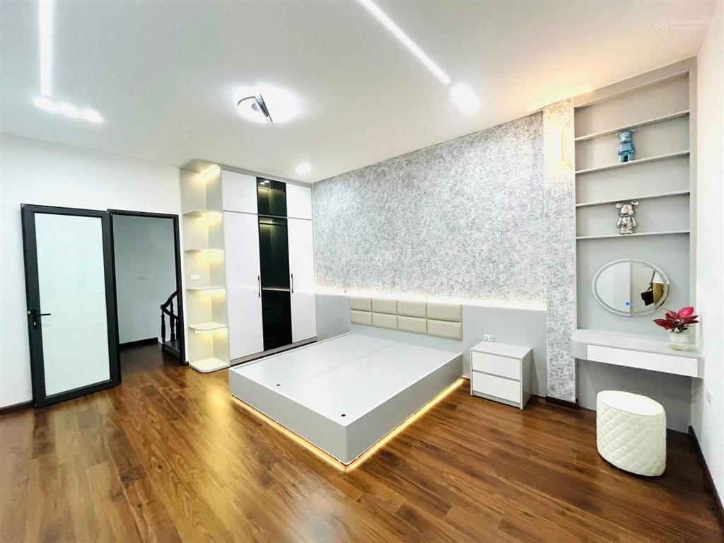 Bán căn lô góc xuân thủy trần quốc vượng, ở/cho thuê, trước nhà 3m, tặng nt, sổ vuông, 48m2*5t