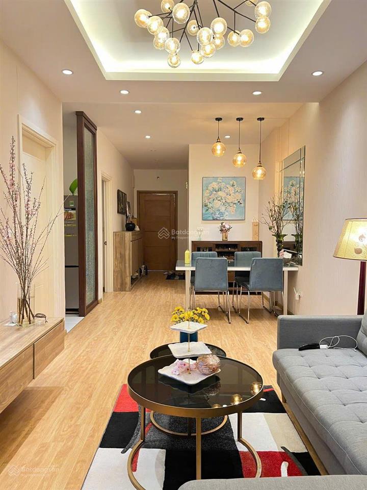 Tôi bán căn golden west 2pn giá 5 tỷ, vị trí đẹp. 0961 995 ***