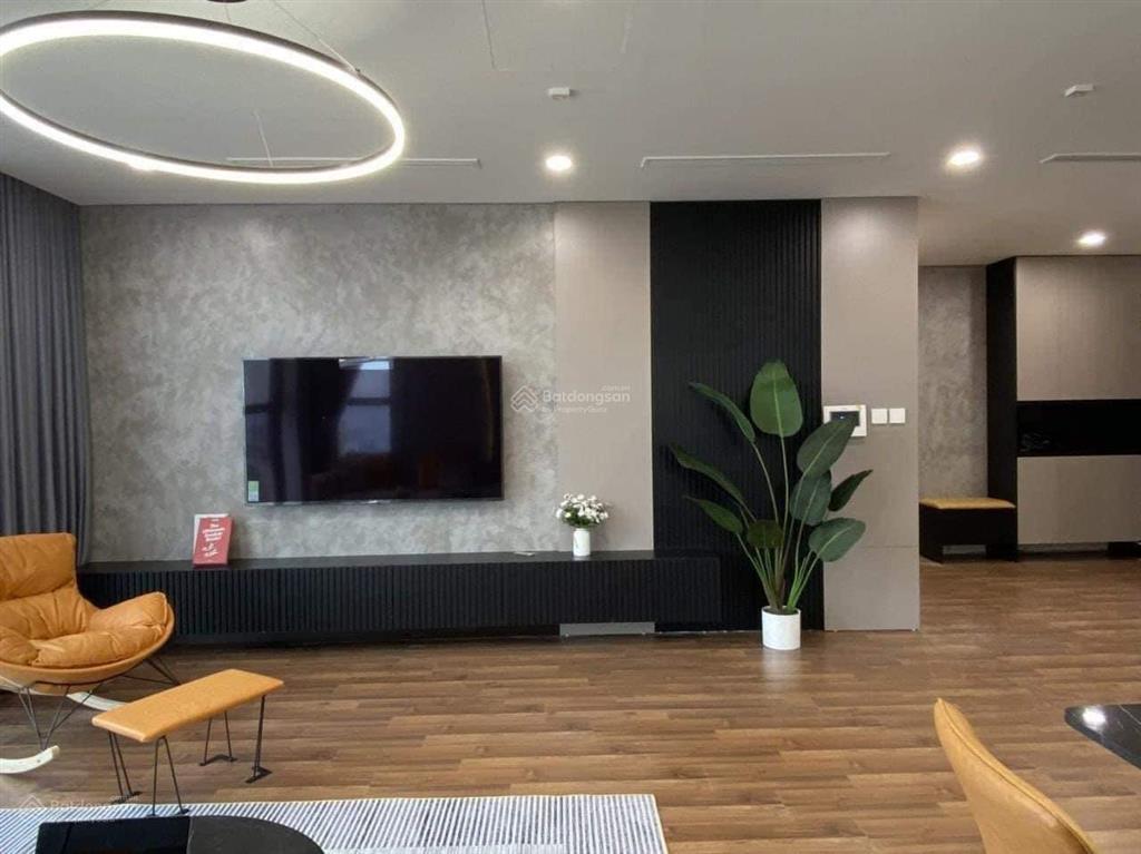 Bán nhanh cc vinhomes metropolis liễu giai, căn góc 120m², 3 phòng ngủ. giá chỉ nhỉnh 22.5 tỷ