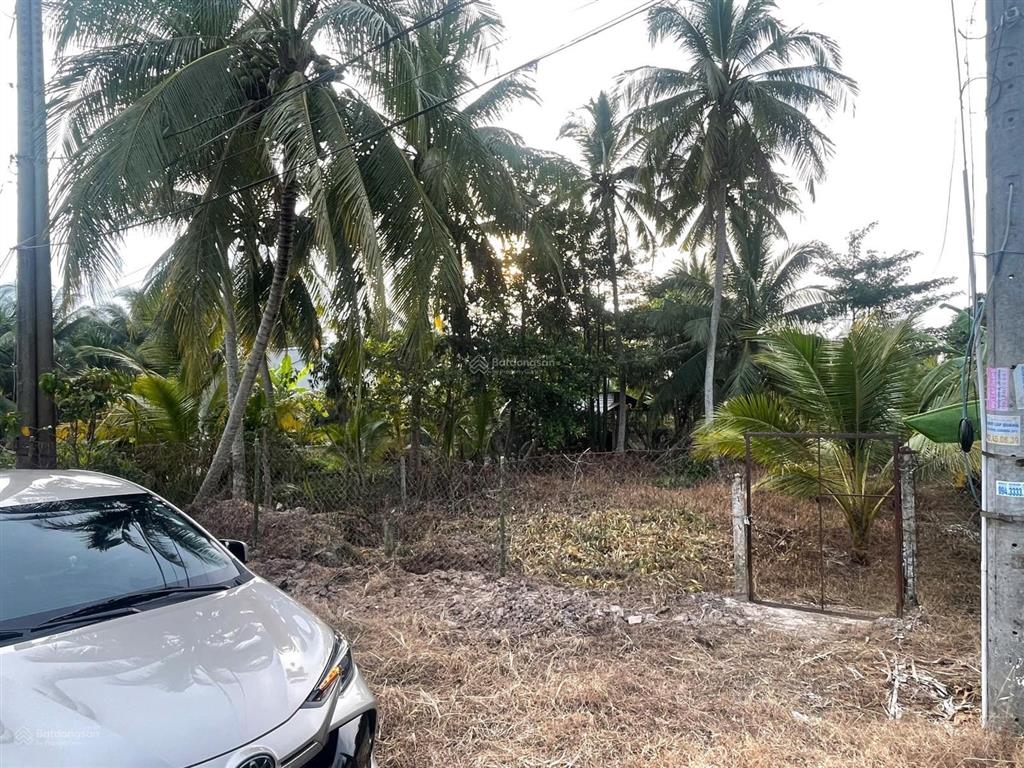Bán đất biệt thự vườn 5623m2, 100m2 thổ cư, ngã bát, hưng phú, cần thơ. giá 1,3tr/m2