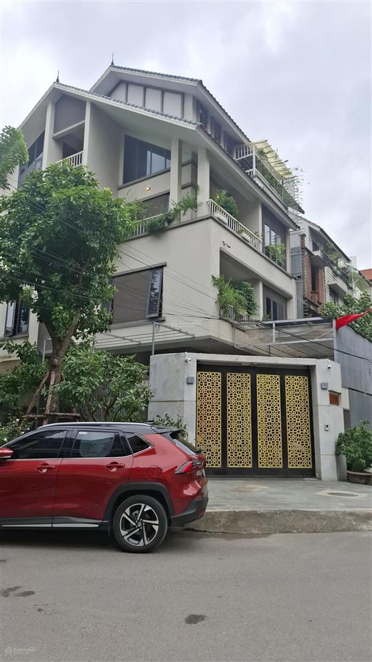 Bán gấp biệt thự 3 tầng khu ngoại giao đoàn 147m2 25tỷ 0904 644 ***