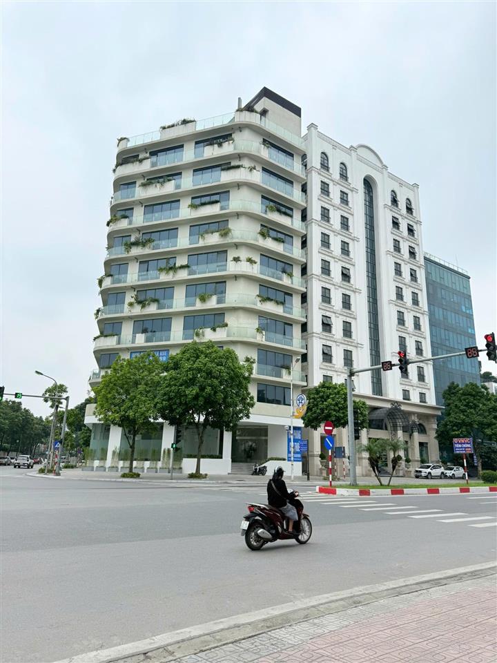 Bán đất 310m2 mặt phố hồng tiến mặt phố 8 làn ôtô chạy, vỉa hè 10m kinh doanh bất chấp