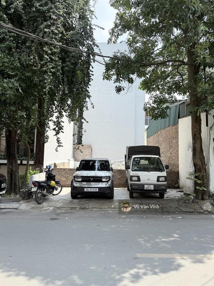 Bán đất mặt phố tư đình, kinh doanh đa ngành, 135m2, mặt tiền 7.3m, giá 29 tỷ.