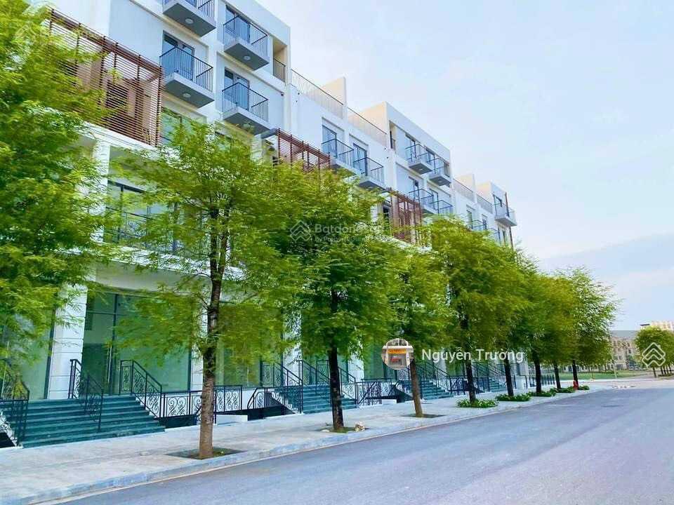 Hiếm có cần cắt lỗ bán gấp căn 2 mặt tiền đường, vị trí trung tâm công viên, giá rẻ