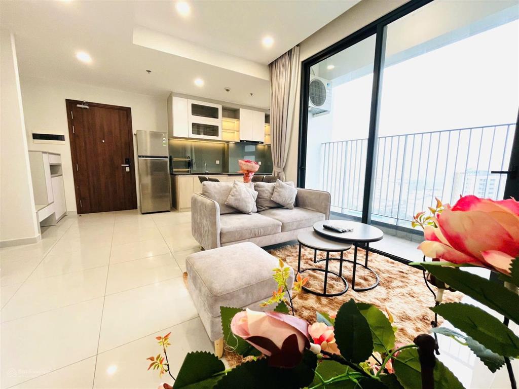 Chính chủ cần bán lỗ căn góc 2pn2wc cc the emerald golf view, full nội thất