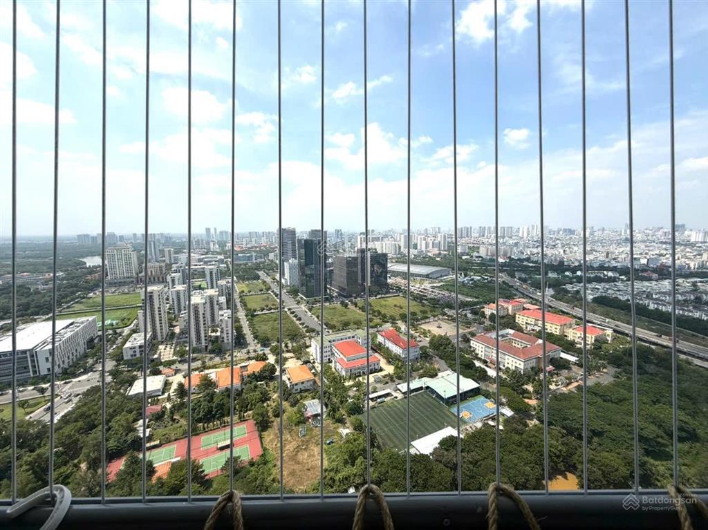 Giá siêu tốt. chủ cần tiền thiện chí bán giá 10,5 tỷ, dt 148m2 tại ch riviera point quận 7