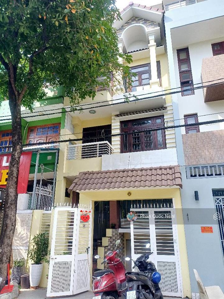 Kdc trung sơn view công viên 4 tầng 120m2 (6x20m) giá 18,6 tỷ khu kinh doanh sầm uất