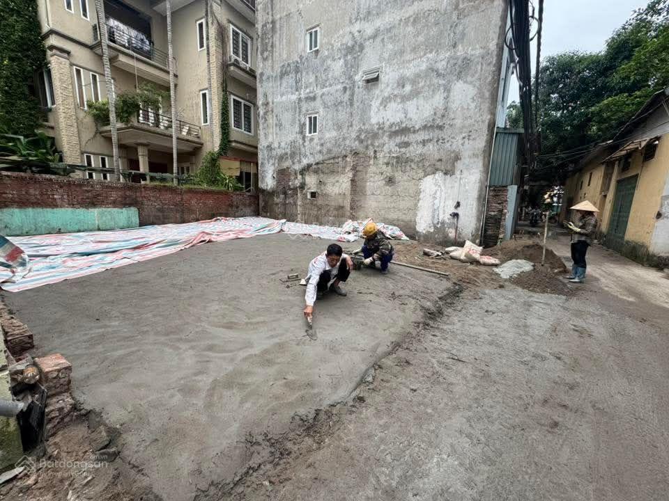 Ngõ thông ô tô tránh kinh doanh siêu đỉnh 85.7m² mặt tiền 9.12m. xây ccmn cực đẹp. chính chủ