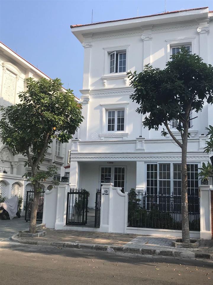 Bán biệt thự song lập mỹ kim 1, phú mỹ hưng, quận 7, dt đất 10,75*19m, nhà đẹp, giá 83 tỷ. sh