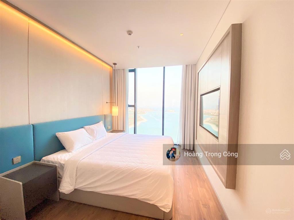 Cần bán căn stu tòa b mã 16, 54m2 tầng cao giá 3,5x tỷ bao phí, bc hướng đn. 0923 878 ***