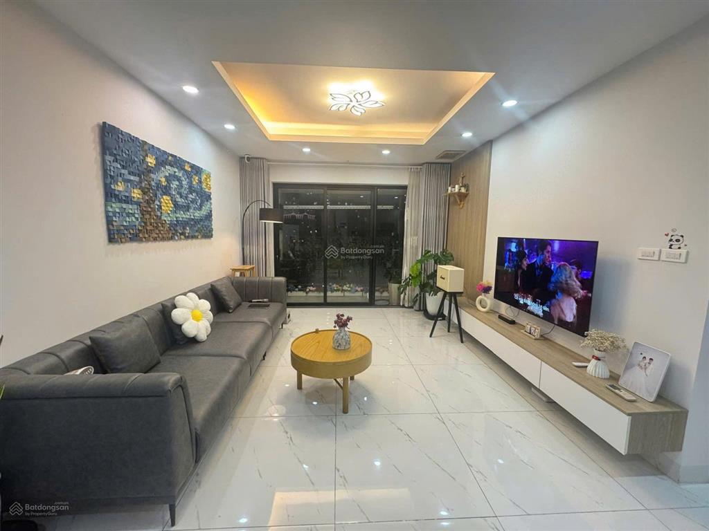 Chuẩn giá bán căn 131m² (3n2wc) sẵn sổ, full nội thất như ảnh, giá 9,9 tỷ tại the light tố hữu