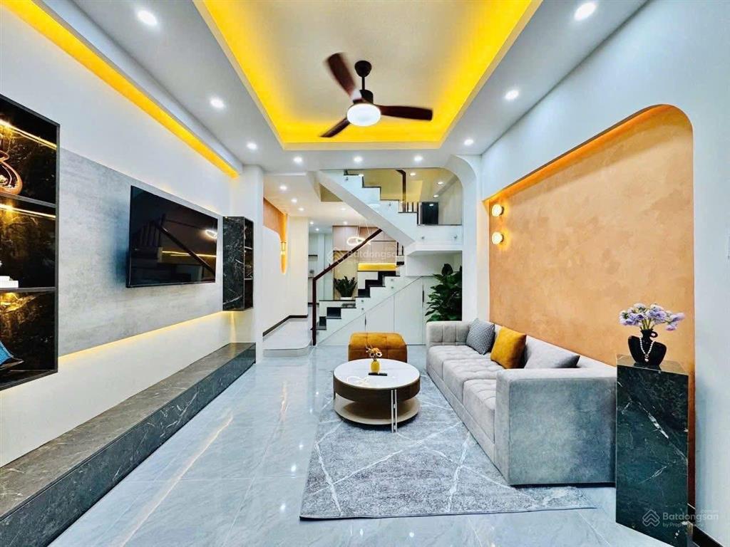 Thái hà, sát phố, ngõ nông, 15m ô tô đỗ, nhà đẹp ở ngay, lô góc, sáng thoáng, 45m²*5t