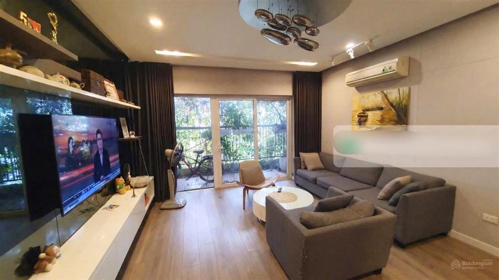 Bán ch golden palace 147m2 3n2w giá 11,6 tỷ full nt phố lê văn lương, p. nhân chính, thanh xuân
