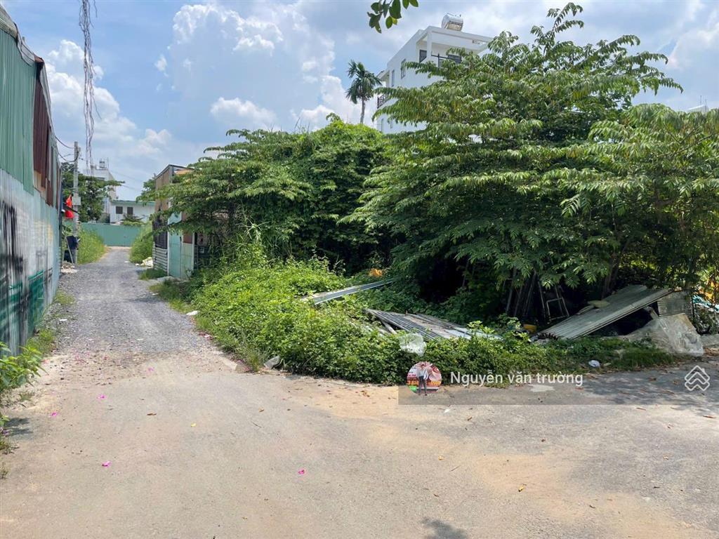 Bán đất mặt tiền hẻm 190 vườn lài gần cầu sắt
