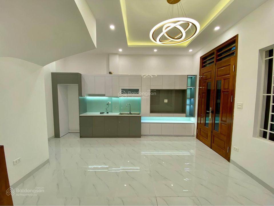 6,2 tỷ. nhà mới ở ngay, căn 32m² mặt tiền 3m x 5 tầng x 6pn. đường 3m. ngọa long minh khai