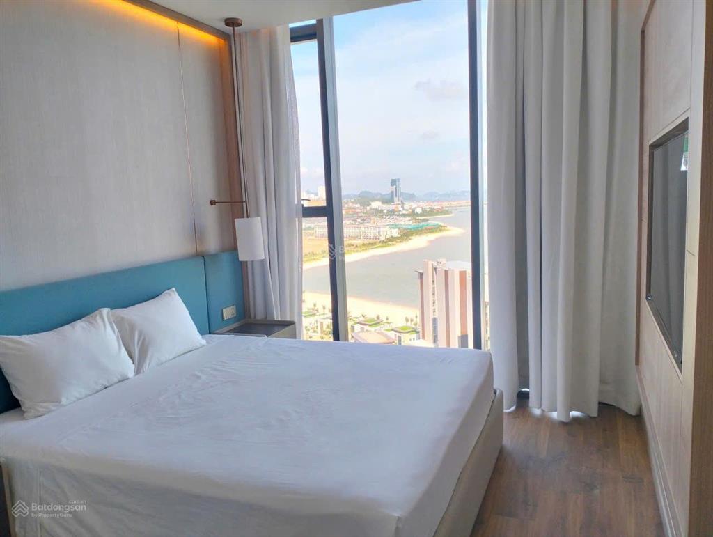 Bán a la carte view thành phố giá 2,3 tỷ bao phí, sẵn sổ đỏ giao dịch luôn