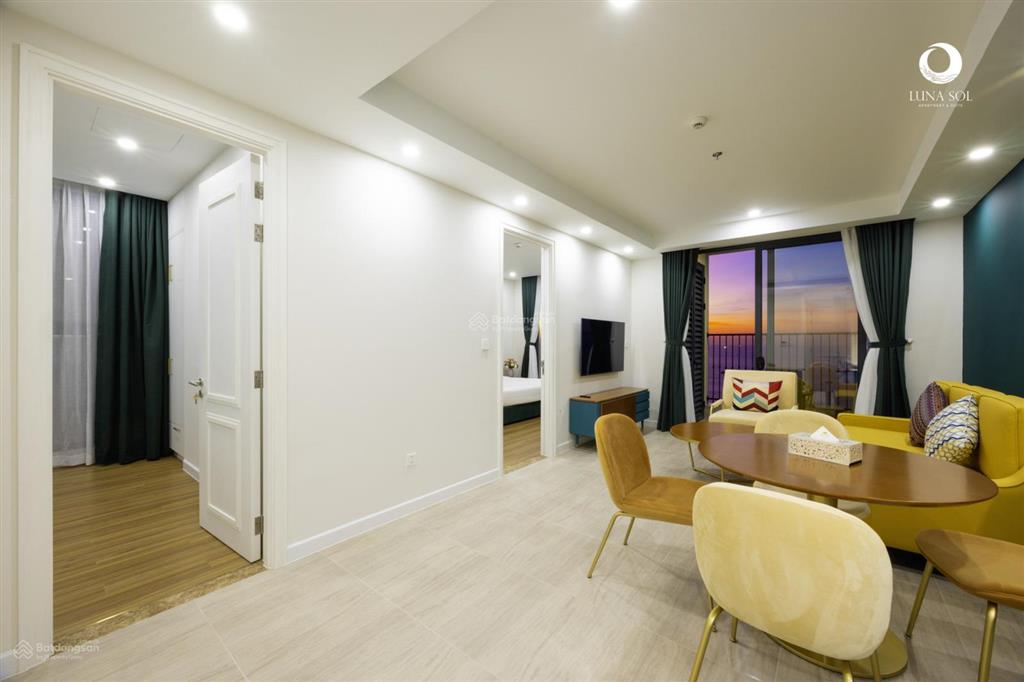 Bán gấp căn 2 ngủ sky tầng cao, view trực diện biển. chính chủ 0947 981 ***
