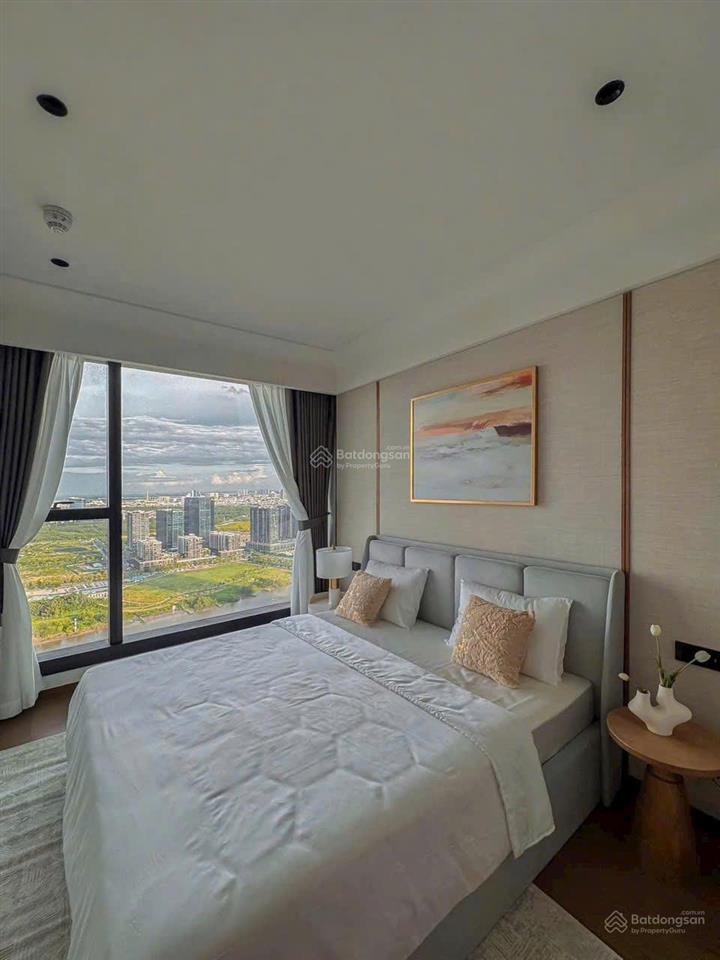 Cần bán nhanh căn góc 2 phòng ngủ eaton park 79m2 giá 8 tỷ, chính chủ 0906 126 ***