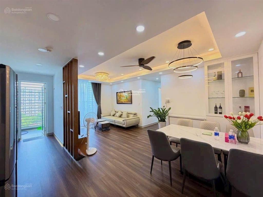 Giá tốt căn góc sổ hồng 98m2 orchard garden 3pn chủ nhà cần tiền bán nhanh full nội thất. giá 9.5tỷ