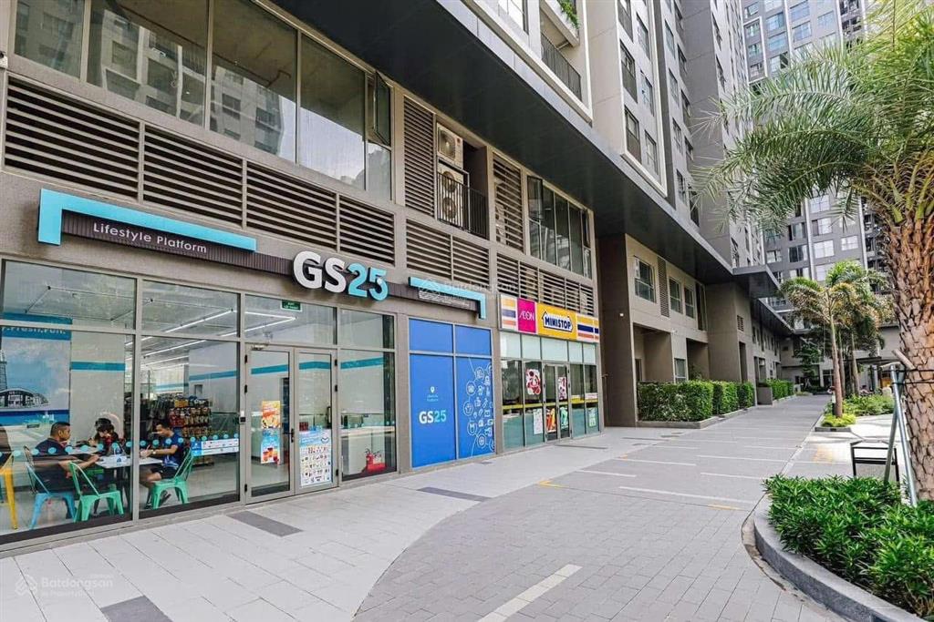 Bán gấp shophouse đẹp westgate, giá 15 tỷ, sổ sẵn, đang kinh doanh hđ 5 năm