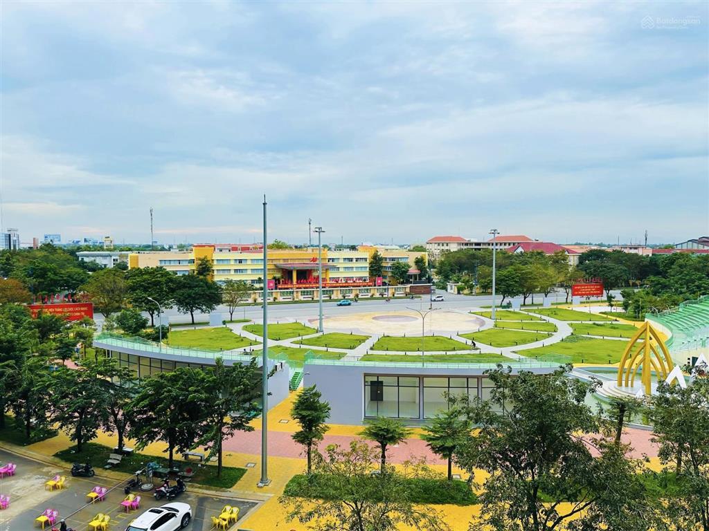 Sổ hồng bán căn 59m2 2pn 2wc tháp c + view ubnd, công viên xanh gió mát ngay 0902 938 ***