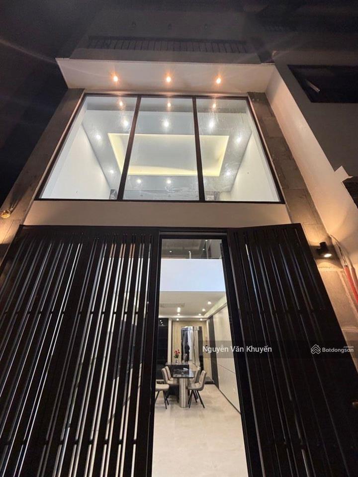 Hiếm ngọc thụy sát vách khai sơn 40m2x5t thang máy nhập khẩu 1 nhà ra phố giá chào 10 tỷ.