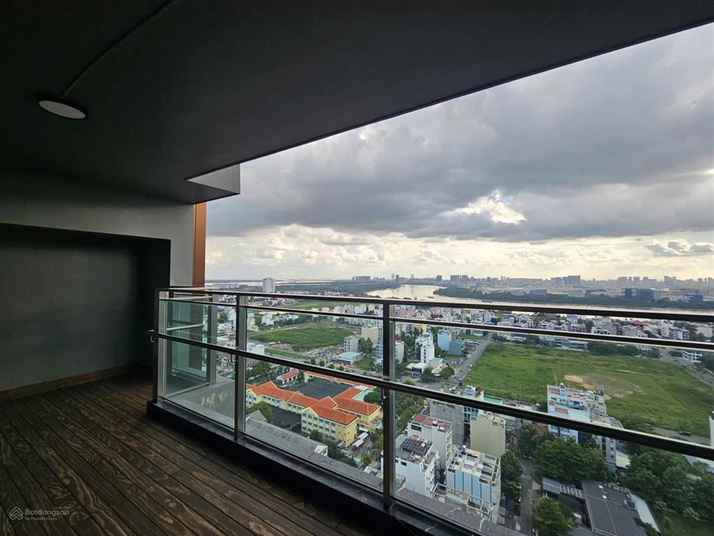 Siêu phẩm define 220m2 full nội thất tầng cao view sông sài gòn giá tốt 0904 678 *** phú