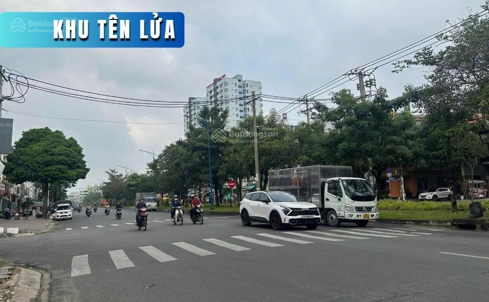 Bán nhà khu tên lửa, góc 2mt đường số 7, dt 5 x 20m, 3.5 tấm, 26 tỷ. đang cho thuê 45 triệu/tháng