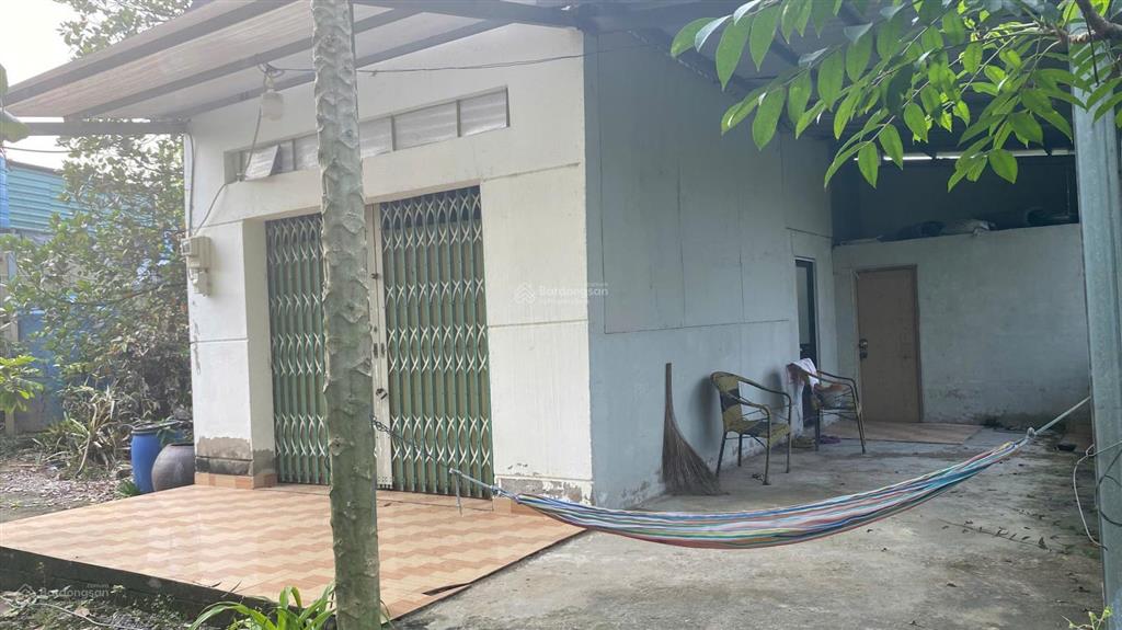 Cần bán đất vườn, có nhà cấp 4, 1000m ngang 30x33m, chính chủ, shr giá 1,8 tỷ, quy đức