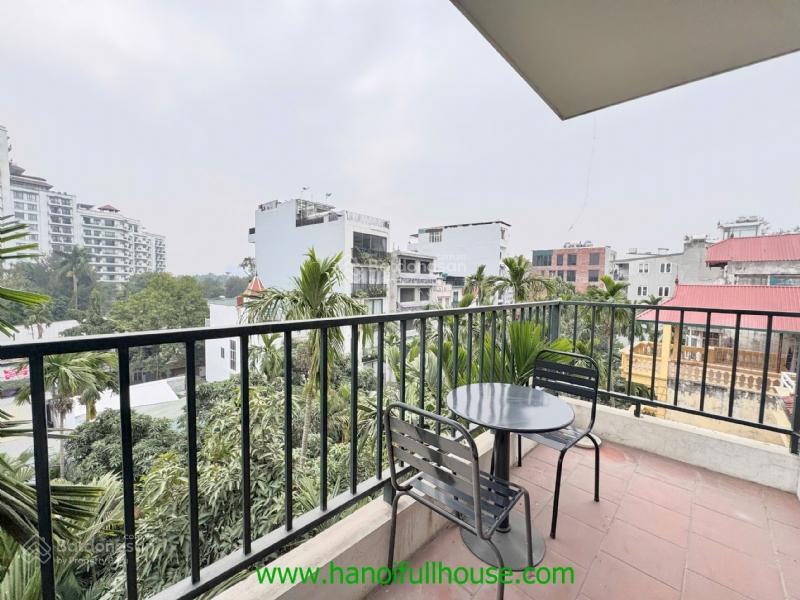 Bán tòa nhà dạng apartment cho thuê 7 tầng, thang máy nội thất xịn, giá bán rẻ