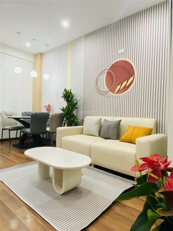Giá chốt 5,8 tỷ căn 2 ngủ, 2 wc. nhà sạch sẽ, vào ở ngay