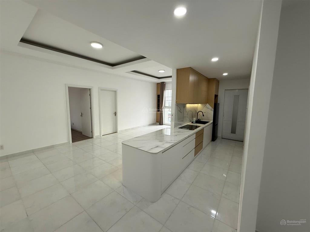 Căn góc 2pn 2wc 81m2 chỉ 3.3x tỷ chung cư phố đông đường liên phường sát global