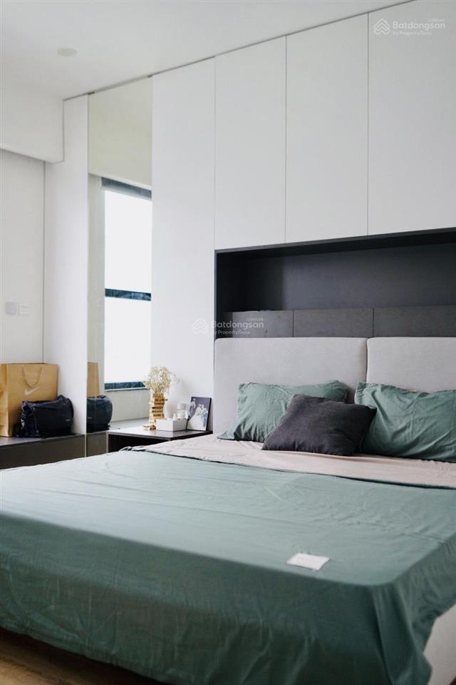Chính chủ bán ch 66m2 2pn view thoáng mát giá 5 tỷ chung cư rose town 79 ngọc hồi