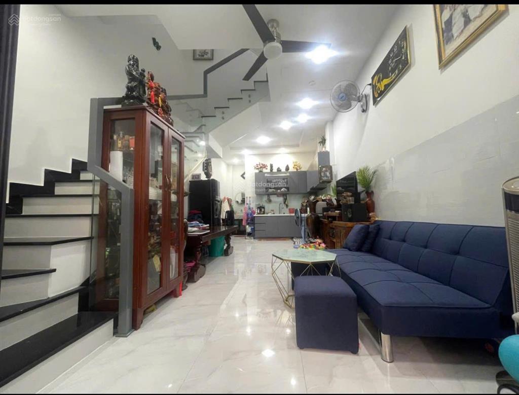 Bán nhà(gần biển)dt46m23tầng3pngần tháp bàbắc nha trangchỉ 4ty
