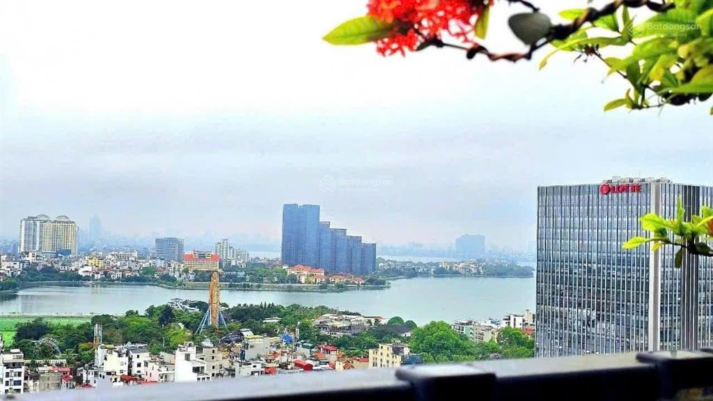 Bán căn góc 2pn udic westlake mặt đường võ chí công view hồ tây lotte cực đẹp full đồ sắn sổ