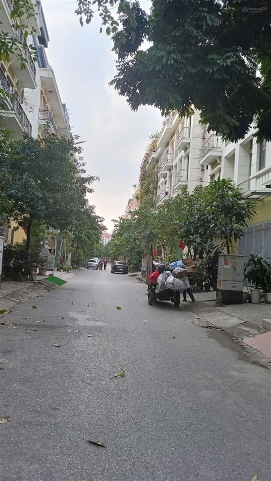 Hiếm nhà liền kề khu đô thị văn phú 65m2 5 tầng mt5m chỉ nhỉnh 15 tỷ